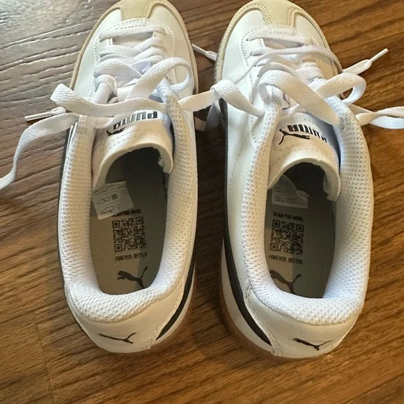 Puma White and Black Sneakers - Picture 3 of 3